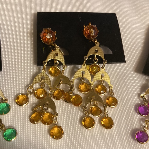 5 pairs of clip on earrings made in Hong Kong - Picture 5 of 6